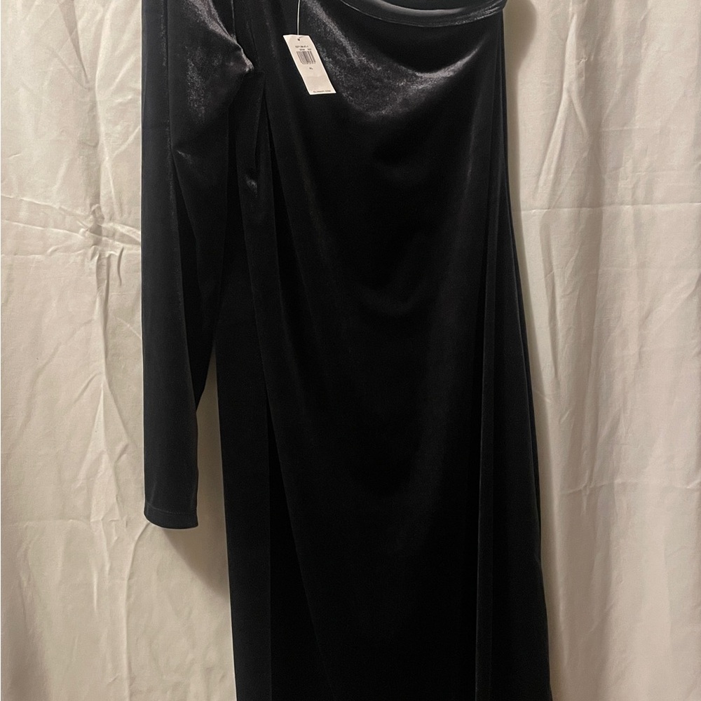 Old Navy Black One Shoulder Dress